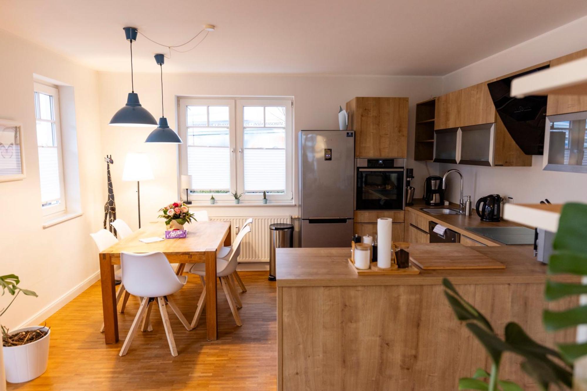 Smartfewo - Home - Zentral - Terrasse - Parkplatz Oldenburg Exterior photo